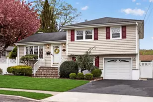 37 Maplewood Blvd, Suffern, NY 10901 - Photo 3