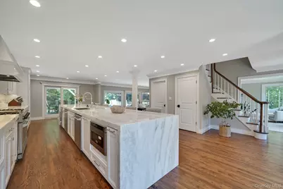 9 Maureen Drive, Mount Sinai, NY 11766 - Photo 3