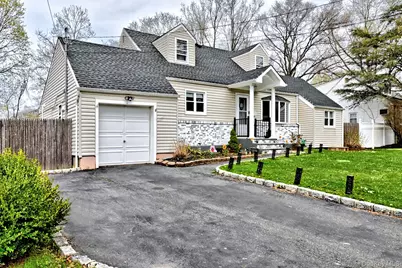 12 Bruce Lane, Kings Park, NY 11754 - Photo 5