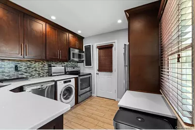 59 Slate Lane, Levittown, NY 11756 - Photo 9