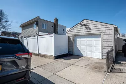 19945 34th Avenue, Flushing, NY 11358 - Photo 5