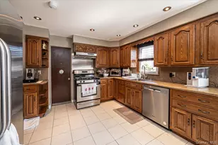 199-45 34th Ave, Flushing, NY 11358 - Photo 17