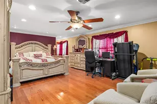 21 Darewood Ln, Valley Stream, NY 11581 - Photo 13