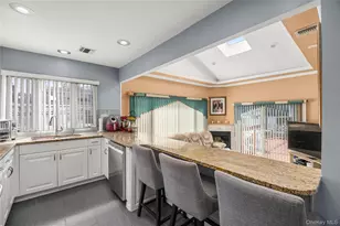 21 Darewood Ln, Valley Stream, NY 11581 - Photo 11