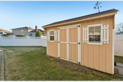 2487 Abbey Lane, Seaford, NY 11783 - Photo 31