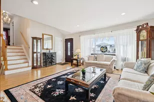 2487 Abbey Ln, Seaford, NY 11783 - Photo 3