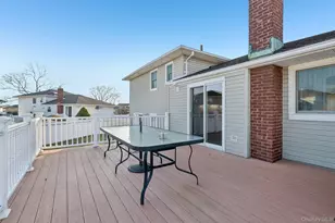 2487 Abbey Ln, Seaford, NY 11783 - Photo 27