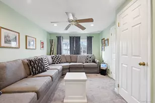 2487 Abbey Ln, Seaford, NY 11783 - Photo 15