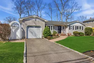 64 Avenue D, Holbrook, NY 11741 - Photo 3