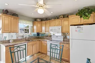 64 Avenue D, Holbrook, NY 11741 - Photo 25