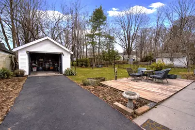 10 Bartlett Street, Ellenville, NY 12428 - Photo 15