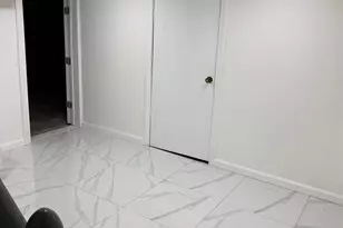 115-87 219th St, Cambria Heights, NY 11411 - Photo 25