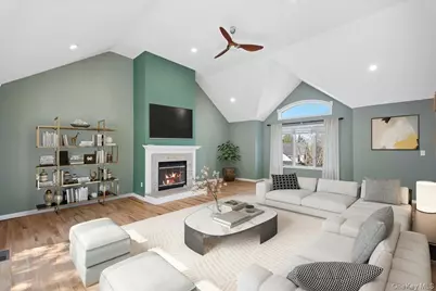 3060 Dahlia Court, Yorktown Heights, NY 10598 - Photo 7