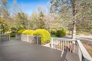 3060 Dahlia Ct, Yorktown Heights, NY 10598 - Photo 39