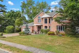 8 Percheron Ln, Roslyn Heights, NY 11577 - Photo 25