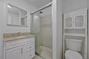 8 Percheron Ln, Roslyn Heights, NY 11577 - Photo 17