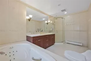 8 Percheron Ln, Roslyn Heights, NY 11577 - Photo 19