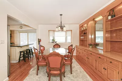 53 Stuart Drive, Syosset, NY 11791 - Photo 5