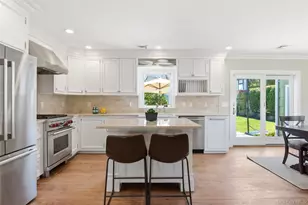 44 Fort Hill Rd, Huntington, NY 11743 - Photo 9