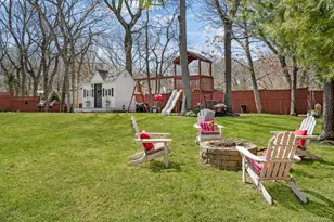 139 Ridgewood Ave, Farmingville, NY 11738 - Photo 23