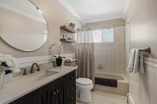 139 Ridgewood Ave, Farmingville, NY 11738 - Photo 17