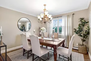 139 Ridgewood Ave, Farmingville, NY 11738 - Photo 5