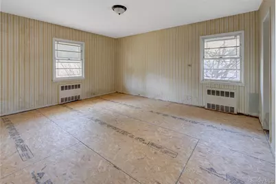 197 Delaware Avenue, Freeport, NY 11520 - Photo 13