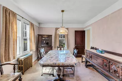 126 Stuyvesant Avenue, Merrick, NY 11566 - Photo 7