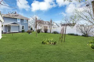 126 Stuyvesant Ave, Merrick, NY 11566 - Photo 17