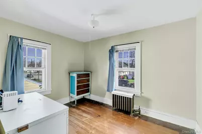 126 Stuyvesant Avenue, Merrick, NY 11566 - Photo 13