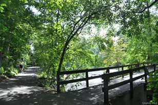 242 Bronxville Rd, Bronxville, NY 10708 - Photo 25
