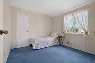 17 Peacock Ln, Commack, NY 11725 - Photo 13