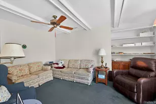 17 Peacock Ln, Commack, NY 11725 - Photo 11