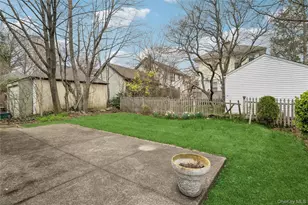 25 Adelaide St, Floral Park, NY 11001 - Photo 17