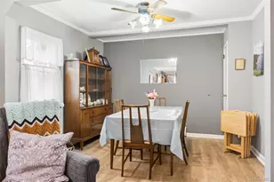 25 Adelaide St, Floral Park, NY 11001 - Photo 9
