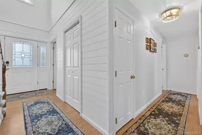 22 Blossom Hill Drive, Marlboro, NY 12542 - Photo 5