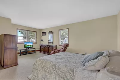 54 Nugent Street, New Hyde Park, NY 11040 - Photo 21