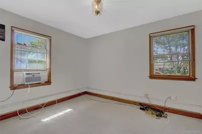 54 Nugent Street, New Hyde Park, NY 11040 - Photo 17