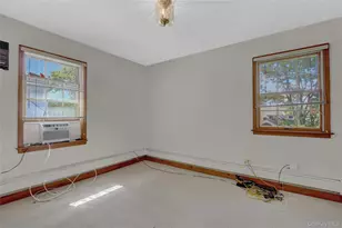 54 Nugent St, New Hyde Park, NY 11040 - Photo 17