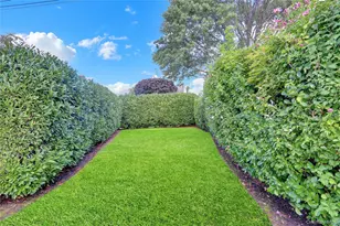 54 Nugent St, New Hyde Park, NY 11040 - Photo 29