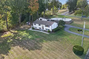 7 Mt Rose Rd, Marlboro, NY 12542 - Photo 7