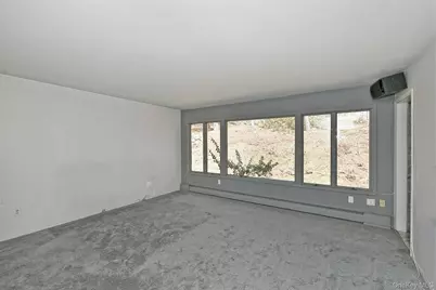 10 Ponderosa Drive, Melville, NY 11747 - Photo 17