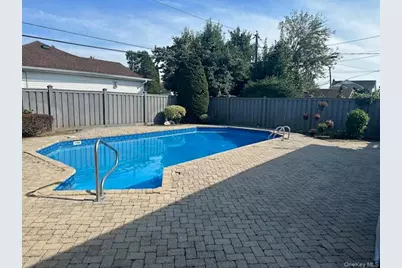 2 Rhonda Lane, Farmingdale, NY 11735 - Photo 15