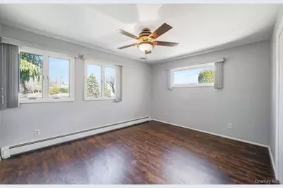 2 Rhonda Lane, Farmingdale, NY 11735 - Photo 7