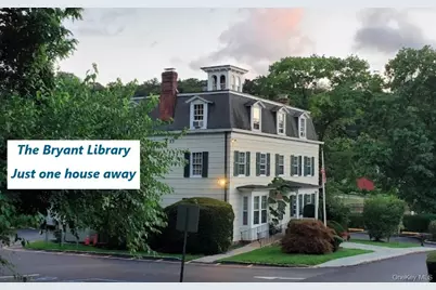 90 E Broadway, Roslyn, NY 11576 - Photo 23