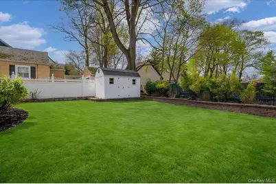 44 Askins Place, New Rochelle, NY 10801 - Photo 29