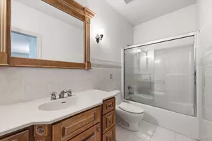 441 S Country Rd, Patchogue, NY 11772 - Photo 25