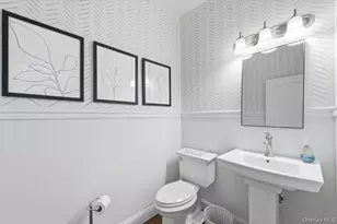 441 S Country Rd, Patchogue, NY 11772 - Photo 27