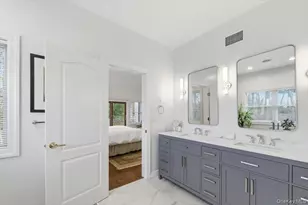 441 S Country Rd, Patchogue, NY 11772 - Photo 23