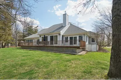 441 S Country Road, Patchogue, NY 11772 - Photo 35